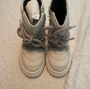 ZARA snow boots size 3.5
